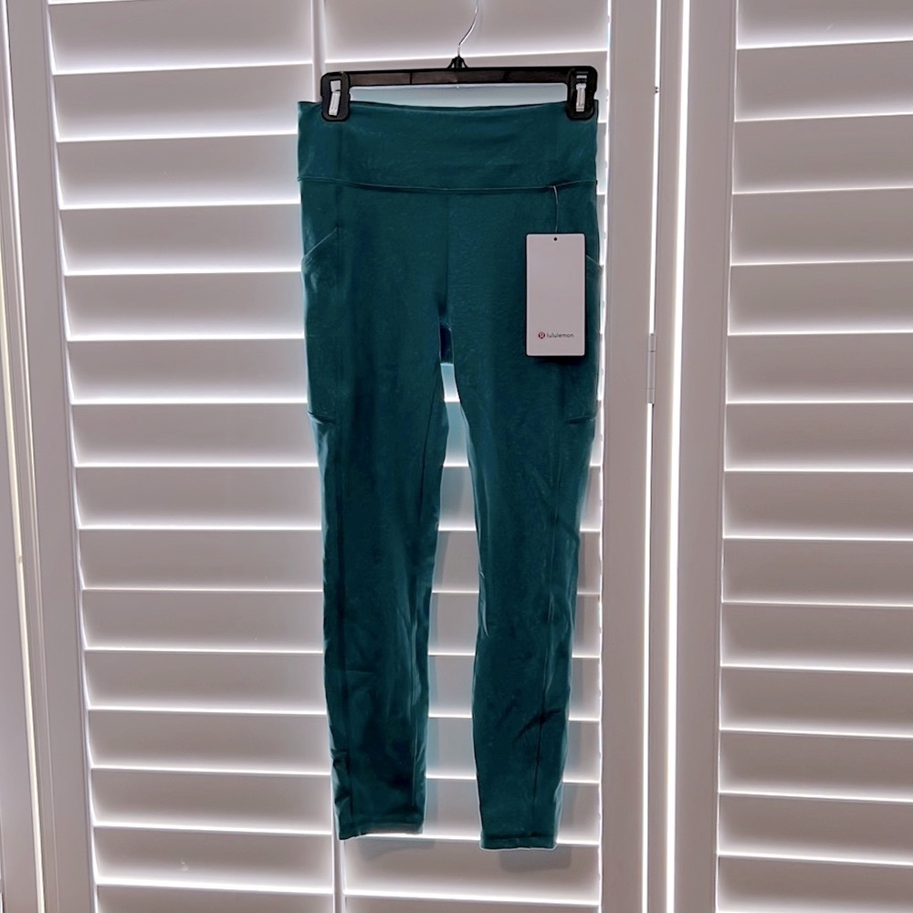 Lululemon Invigorate HR Tight 25” Leggings